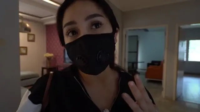 Keluar Rumah, Ini 6 Potret Nagita Slavina Rekaman Bareng Nissa Sabyan