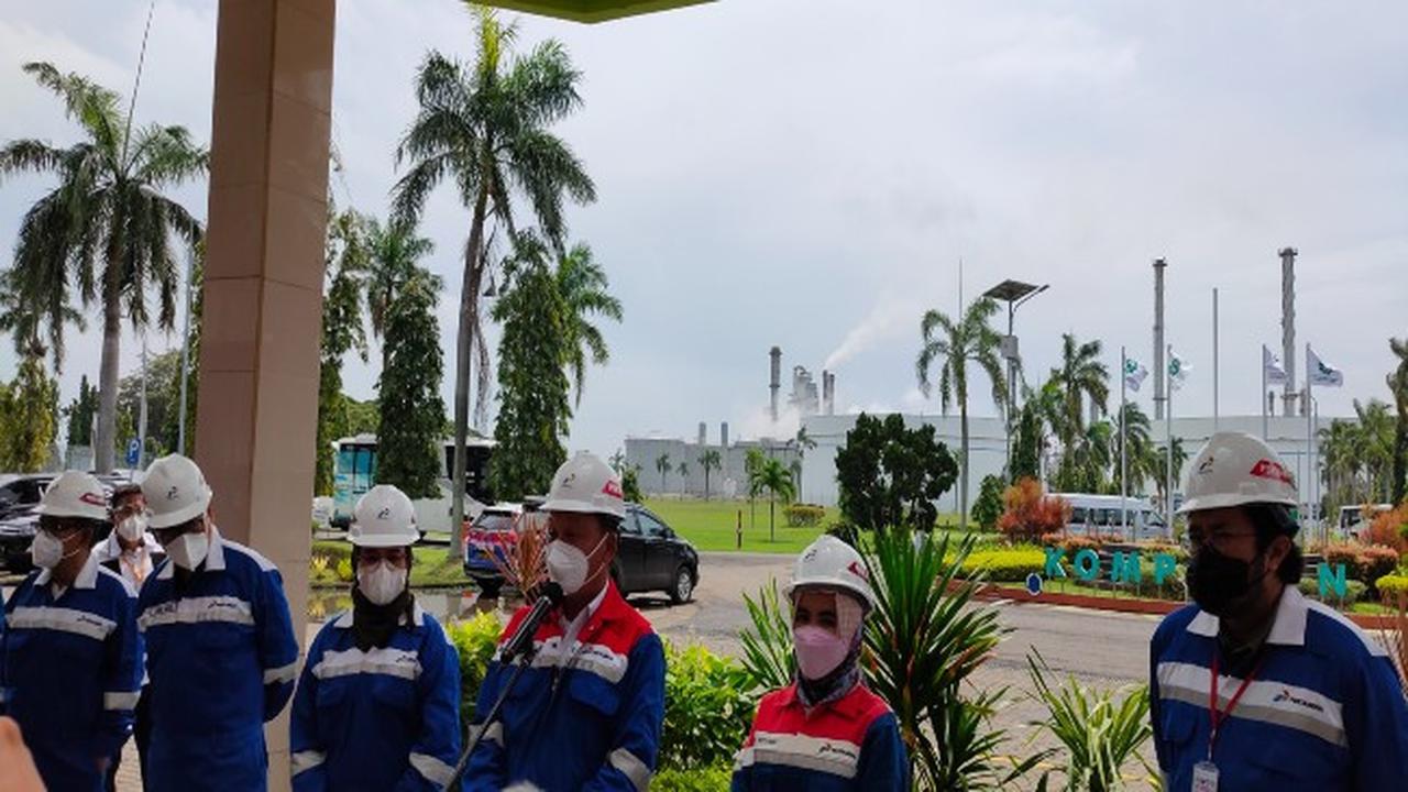 Saat Menteri ESDM Arifin Tasrif Tinjau Lokasi Kebakaran Tangki Minyak Pertamina Balongan