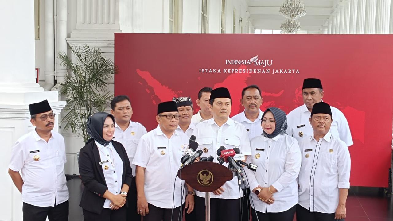 Jokowi Terima Aliansi Lintas Asosiasi Kepala Desa di Istana