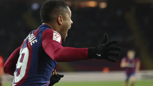 Vitor Roque