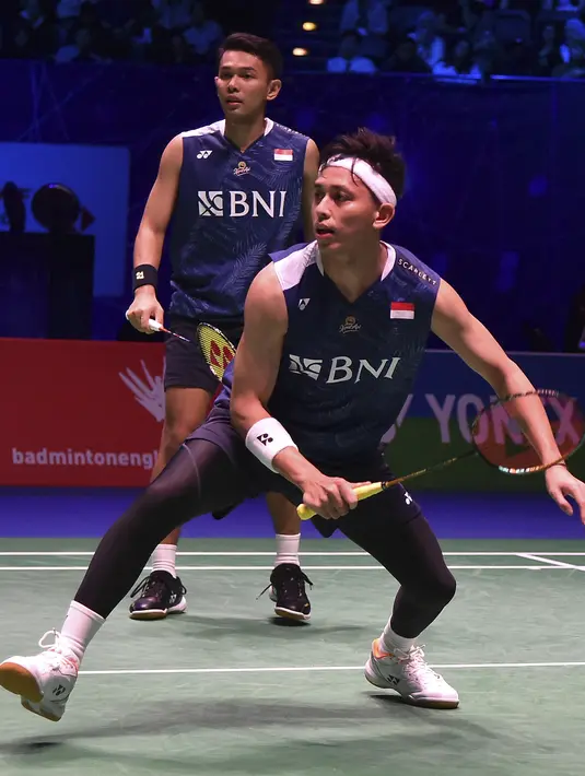 Fajar Alfian/Muhammad Rian Ardianto memenangkan gelar juara ganda putra All England 2023. (AP Photo/Rui Vieira)