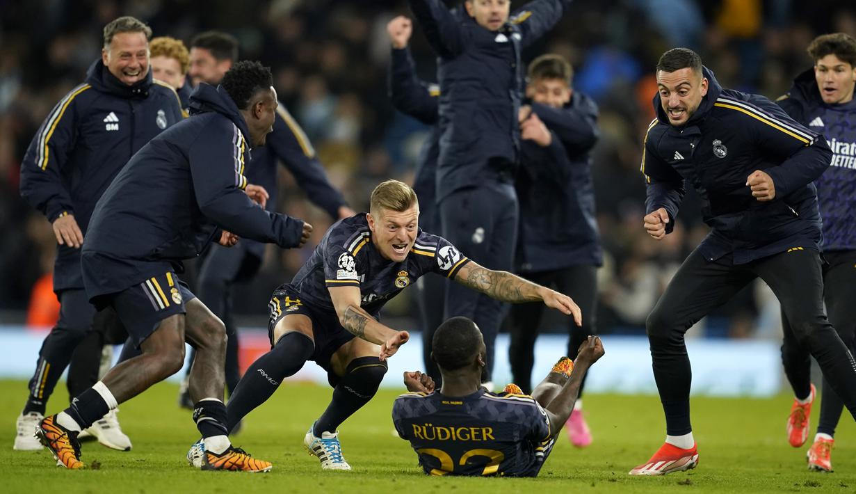 Kemenangan ini mengantar Real Madrid ke babak semifinal Liga Champions 2023/2024. (AP Photo/Dave Thompson)