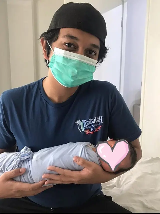6 Potret Teuku Baihaqi, Adik Cut Meyriska yang Jarang Tersorot