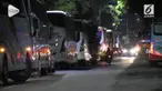 Jalur utama Jakarta – Purwokerto, Kamis malam (25/10) macet total, sehingga terjadi antrean kendaraan mencapai puluhan kilometer. Kondisi makin parah karena sejumlah kendaraan berusaha memutar balik arah.