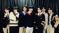 Jin yang merupakan personel paling tua di BTS mengaku jika ia merasakan pengaruh RM. Menurutnya, RM adalah sosok yang pengertian dan benar-benar paham dengan personel BTS. (Foto: soompi.com)