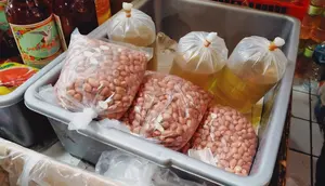 Harga Gula dan Kacang Tanah Melonjak di Pasar Kebayoran Lama