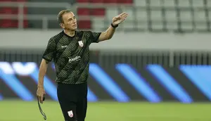 Milomir Seslija, pelatih Persis Solo, BRI Super League 2025/2026. (Dok. ileague.id)