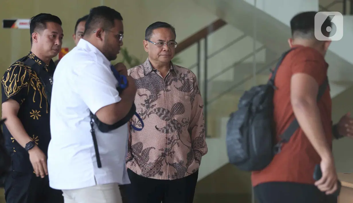 Adapun nama Sudewo sempat muncul dalam sidang kasus tersebut dengan terdakwa selaku Kepala Balai Teknik Perkeretaapian (BTP) Jawa Bagian Tengah Putu Sumarjaya dan pejabat pembuat komitmen BTP Jawa Bagian Tengah Bernard Hasibuan di Pengadilan Tindak Pidana Korupsi Semarang, Jawa Tengah, pada 9 November 2023. (Liputan6.com/Helmi Fithriansyah)