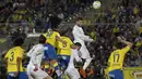 Proses terjadinya gol yang dicetak oleh bek Real Madrid, Sergio Ramos, ke gawang Las Palmas. Real Madrid unggul 1-0 melalui gol dari Sergio Ramos pada menit ke-24. (Reuters/Borja Suarez)