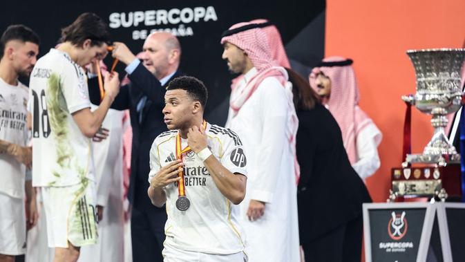 Presiden Barcelona Kecam Sikap Kylian Mbappe Usai Final Piala Super Spanyol: Dinilai Tak Sportif