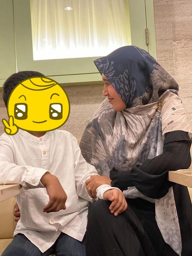 7 Potret Terbaru Mellya Juniarti Mantan Istri Ustaz Abdul Somad, Makin Bahagia