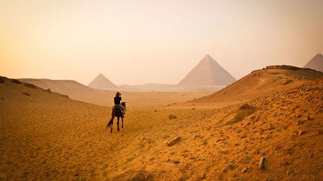 6 Bangunan Terkenal Jika Dipotret Dari Jarak Jauh