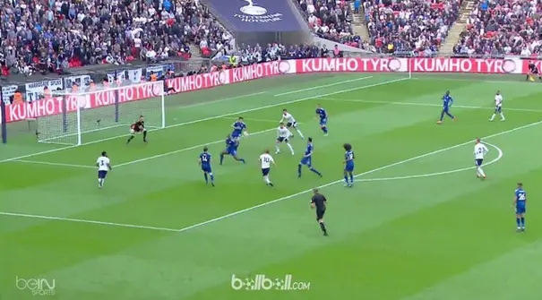 Banjir sembilan gol mewarnai laga Tottenham Hotspur kontra Leicester City di pekan terakhir Liga Inggris, Minggu (13/5). Tertingga...