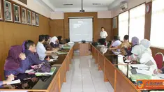 Citizen6, Klaten: Rumah Sakit Islam Klaten menggelar acara seminar ilmiah yang bertajuk From Ache to Smile. Kegiatan ini diselenggarakan di Hall Rawat Jalan, Sabtu (16/4). (Pengirim: Agus Susanto)