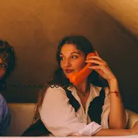 cara sederhana untuk memperkuat hubungan pertemanan./copyright. pexels/