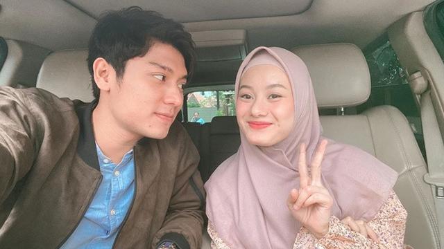Kerap Dijodohkan Ini 7 Potret Keakraban Dinda Hauw Dan Rizky Billar Hot Liputan6 Com
