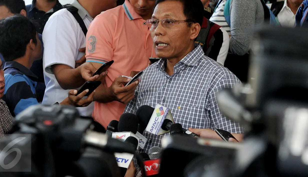 Direktur Tidak Pidana Ekonomi Khusus, Brigjen Victor E Simanjuntak menjawab pertanyaan wartawan di Bareskrim Polri, Jakarta, Senin (31/8/2015). Bareskrim Polri akan menggelar perkara kasus dugaan korupsi yang menyeret capim KPK. (Liputan6.com/Johan Tallo)