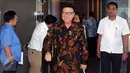 Mendagri Tjahjo Kumolo meninggalkan ruang rapat usai Rakor Persiapan Pelaksanaan Asian Games 2018 di Jakarta, Rabu (31/8). Rakor dipimpin Menko PMK, Puan Maharani berlangsung tertutup dan dihadiri instansi terkait. (Liputan6.com/Helmi Fithriansyah)