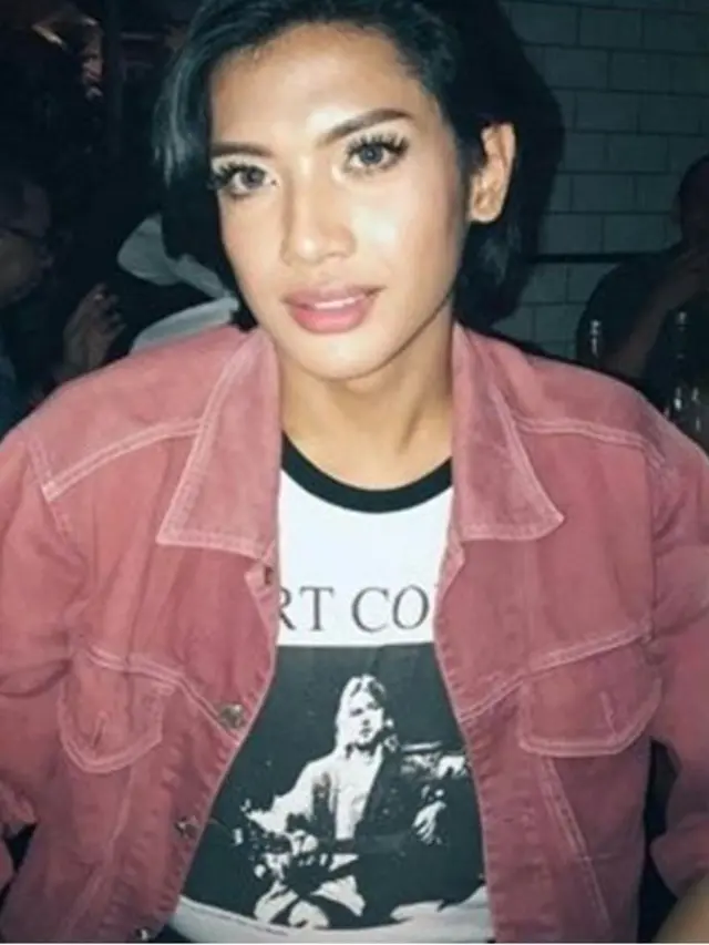 6 Potret Transformasi Millen Cyrus, Paras Usai Filler Pipi Curi Perhatian