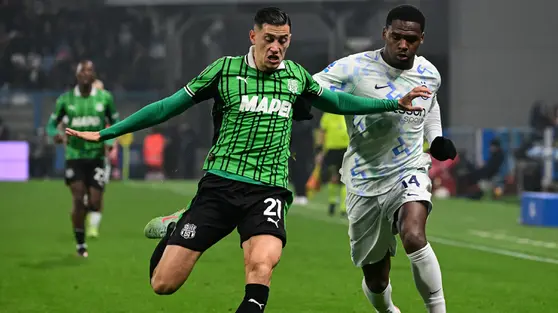 Jay Idzes Kembali Berlatih di Sassuolo Jelang Duel Coppa Italia