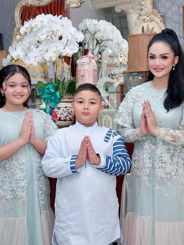 [Fimela] Krisdayanti dan Raul Lemos