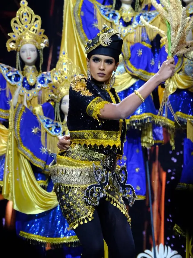 Pakai Kostum Seberan 50 Kg, Ini 7 Potret Miss Grand Malaysia Tampil Curi Perhatian