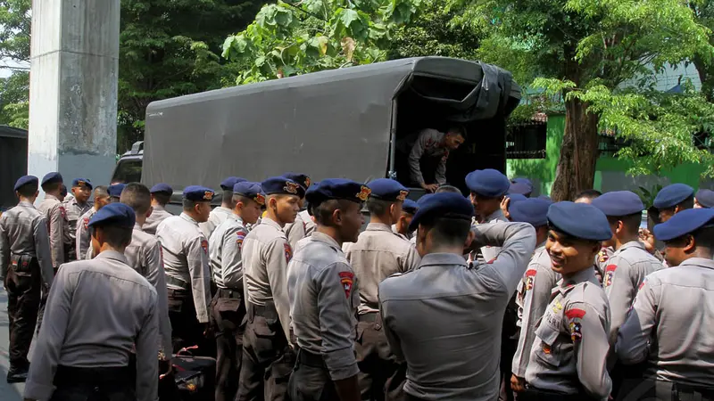 Ribuan Polisi Bersiaga Jelang Pelantikan Jokowi