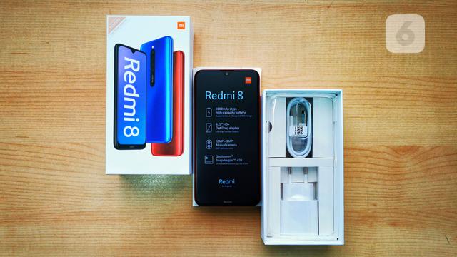 Redmi 8 - Boks dan Kelengkapan (2)
