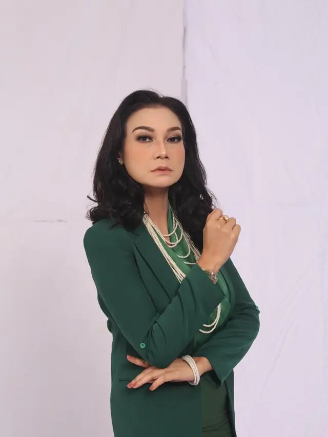 Aktris Putty Noor