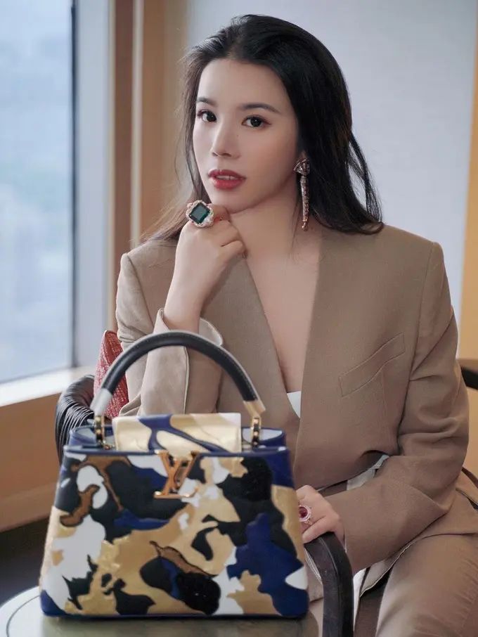 Potret Cantik Wendy Yu, Pengusaha Sukses Asal China yang Jadi Donatur Terbesar di Met Gala 2021