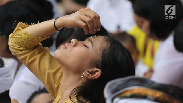 Jelang Perayaan Nyepi, Umat Hindu di Jakarta Jalani Ritual Tawur Kesanga