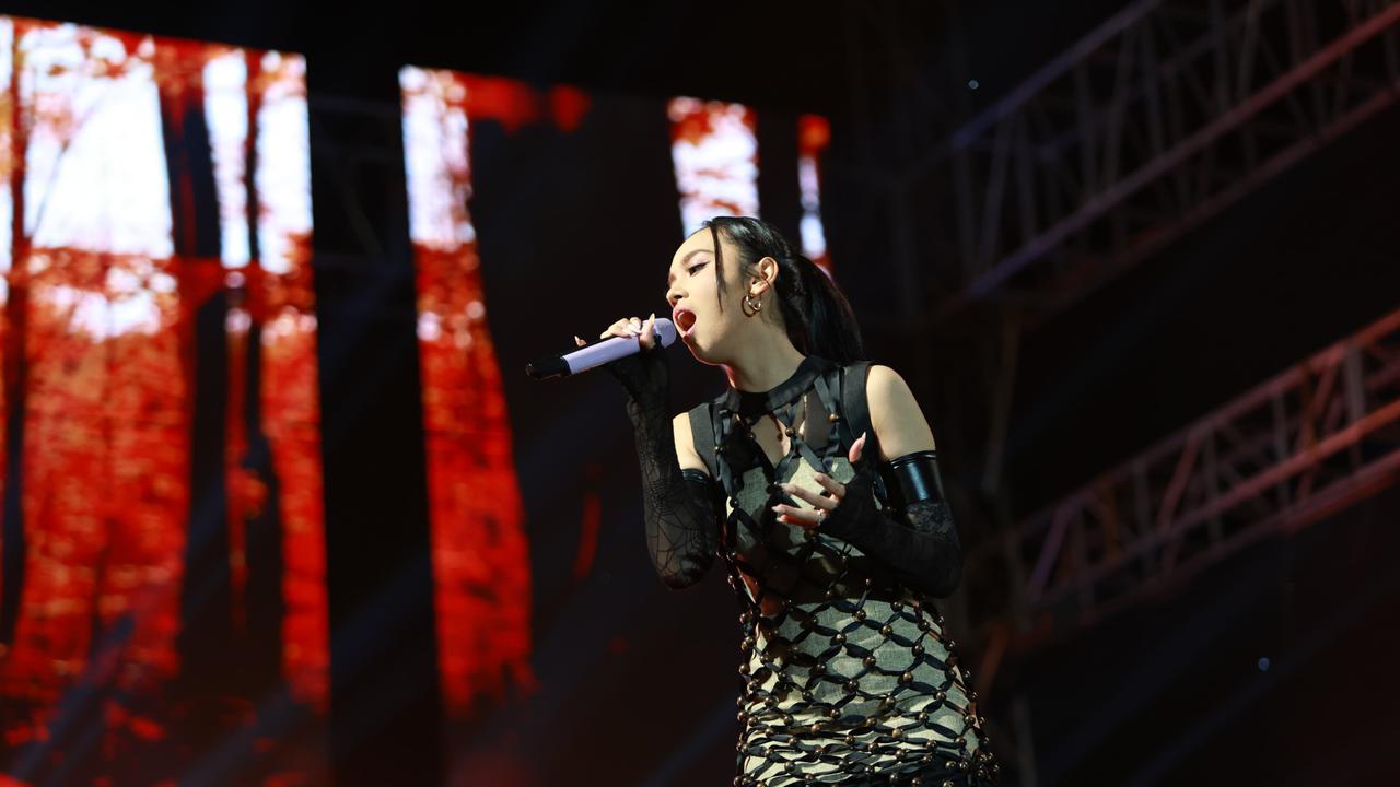 Lyodra pukau ribuan penonton dalam festival Musik Tepi Pantai Banyuwangi (Istimewa)