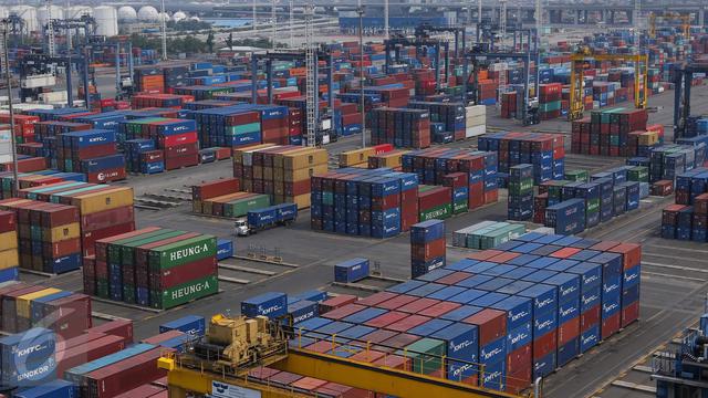 20161018-Ekspor Impor RI Melemah di Bulan September-Jakarta