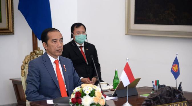 Presiden Jokowi mengikuti pertemuan KTT ASEAN secara virtual pada Selasa 14 April 2020 guna membahas pandemi Corona COVID-19. (Dok: Sekretariat Presiden)