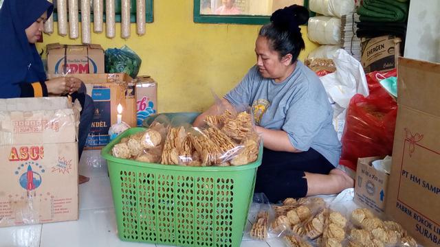Keripik tempe di Sentra Industri Tempe Sanan Malang