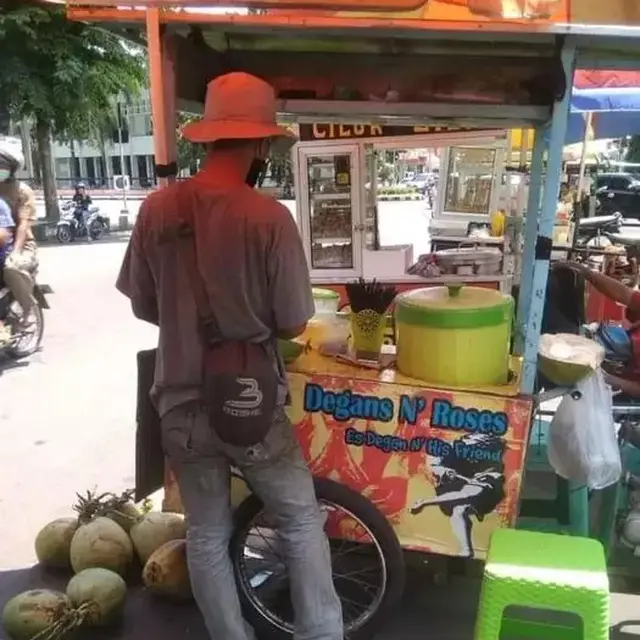 6 Nama Warung Terinspirasi dari Nama Band hingga Grup Ini Unik Tapi Kocak