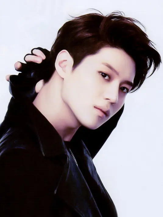 Tentu saja kini penyanyi kelahiran 18 Juli 1993 ini disibukkan dengan jadwal promosi. (via onehallyu.com)