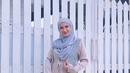 Gaya penampilan Natalie Sarah dengan gamis berpadu outer berwarna biru ini juga bisa dijadikan sebagai inspirasi netizen saat menghadiri acara formal. Bahkan, hijab yang digunakan pun terlihat cukup simple untuk ditiru. (Liputan6.com/IG/@natalie_sarahs)
