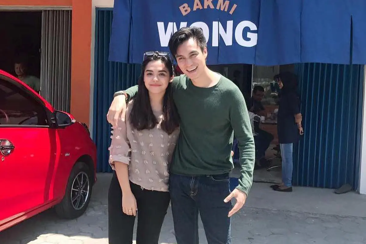 Vebby Palwinta dan Baim Wong