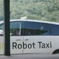 Tampilan Robot Taxi (sumber : engadget.com)