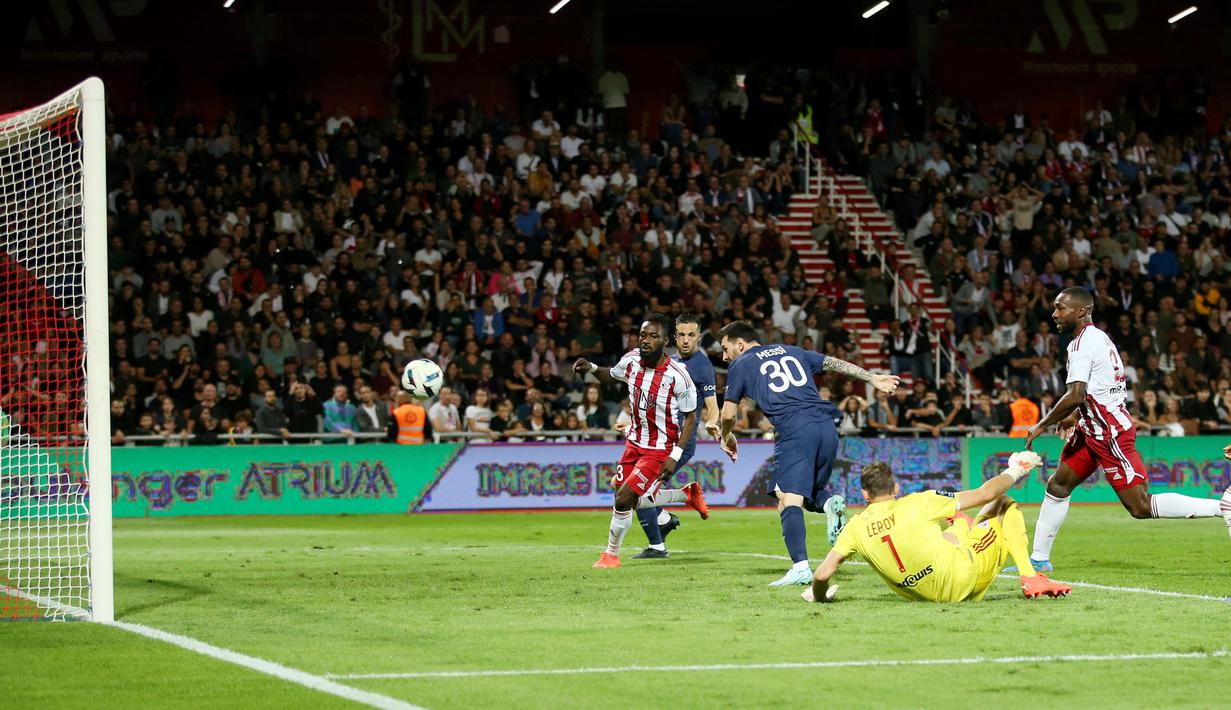 Les Parisiens tampil mendominasi dengan penguasaan bola mencapai 65 persen. (AFP/Pascal Pochard-Casabianca)