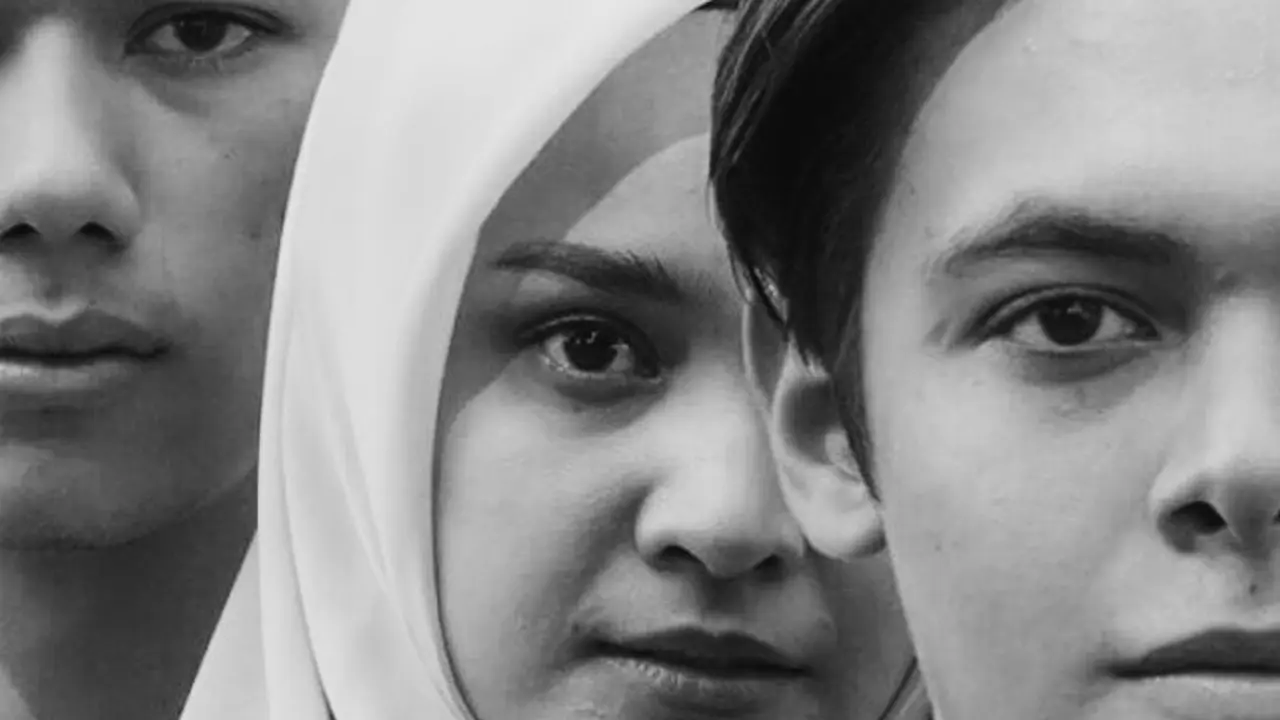 7 Pesona Michelle Ziudith Pakai Hijab saat Main Miniseri Magic Tasbih