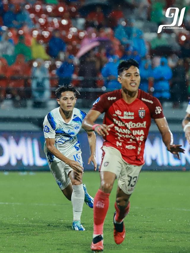 Bali United Vs PSIS Semarang di BRI Liga 1 2023/2024.