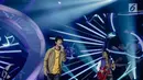Penampilan D'Masiv saat tampil dalam Konser 100 Hari Menuju Asian Games 2018 di Studio 6 Emtek, Jakarta, Kamis (10/5). Dalam penampilannya mereka membawakan lagu berjudul 'Diam Tanpa Kata'. (Liputan6.com/Faizal Fanani)