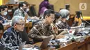 Menteri Kesehatan Budi Gunadi Sadikin mengikuti rapat kerja dengan Komisi IX DPR di kompleks Parlemen, Senayan, Jakarta, Selasa (28/3/2023). (Liputan6.com/Faizal Fanani)