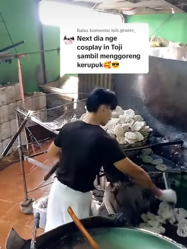 Tukang Goreng Kerupuk Viral