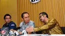 KPK menggelar konferensi pers terkait laporan kekayaan dari Bakal Calon Kepala Daerah, Jakarta, Kamis (23/7/2015). Pimpinan KPK, Adnan Pandu Praja menuturkan sudah 602 bakal calon kepala daerah yang melaporkan kekayaannya. (Liputan6.com/Yoppy Renato)