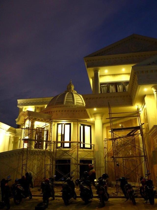 6 Potret Rumah Anang-Ashanty yang Dijual, Mewah Sekaligus Angker