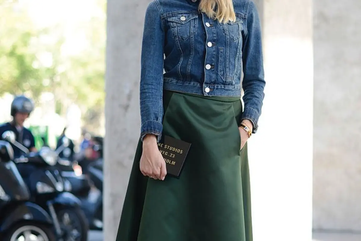 5 Style Tampil Beda dengan Jaket Denim
