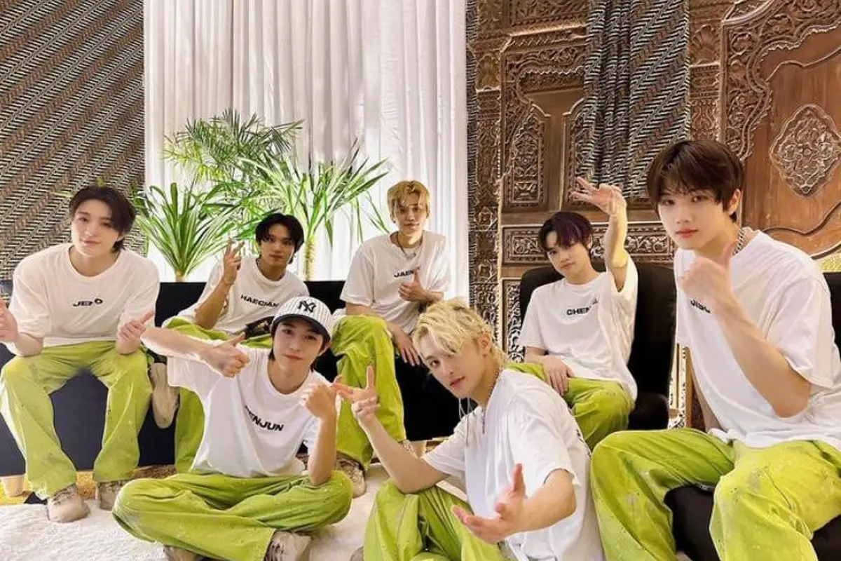 Gaya Jaemin NCT Dream Pakai Kemeja Brand Lokal Rp1,8 Juta Pasca Konser Indonesia